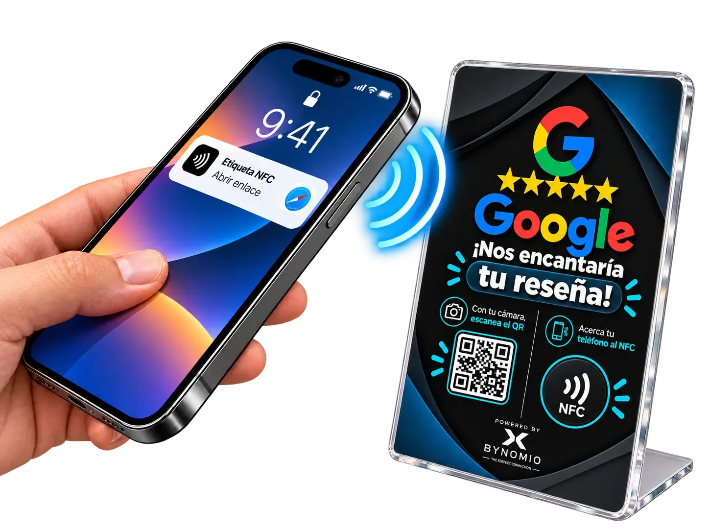 Teléfono compatible acercándose a una tarjeta BYNOMIO TAP